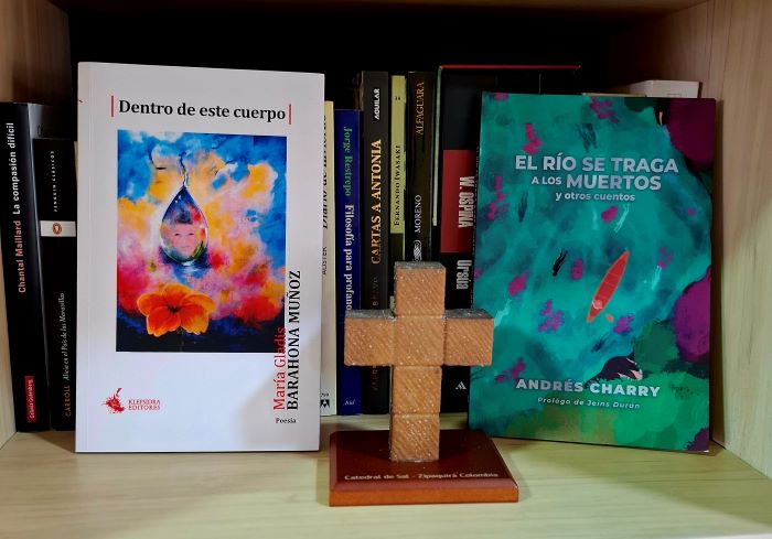 Lo que leo… Dentro de este cuerpo y El río se traga los muertos y otros cuentos.